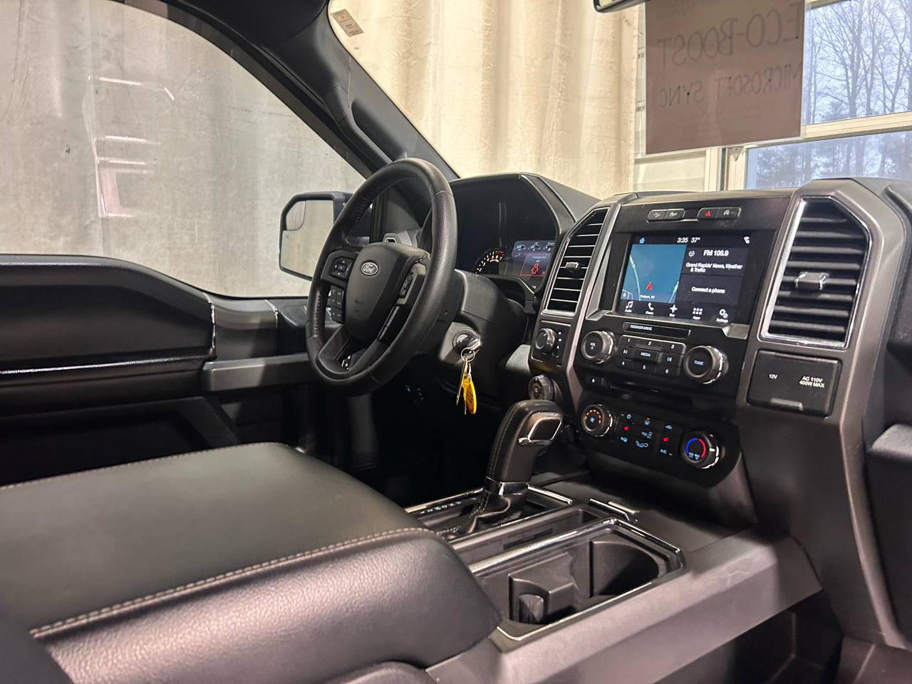 Ford F-150 4WD SuperCrew 150" FX4 2016