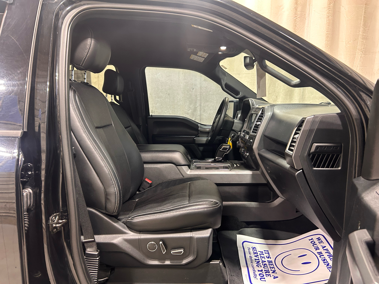 Ford F-150 4WD SuperCrew 150" FX4 2016