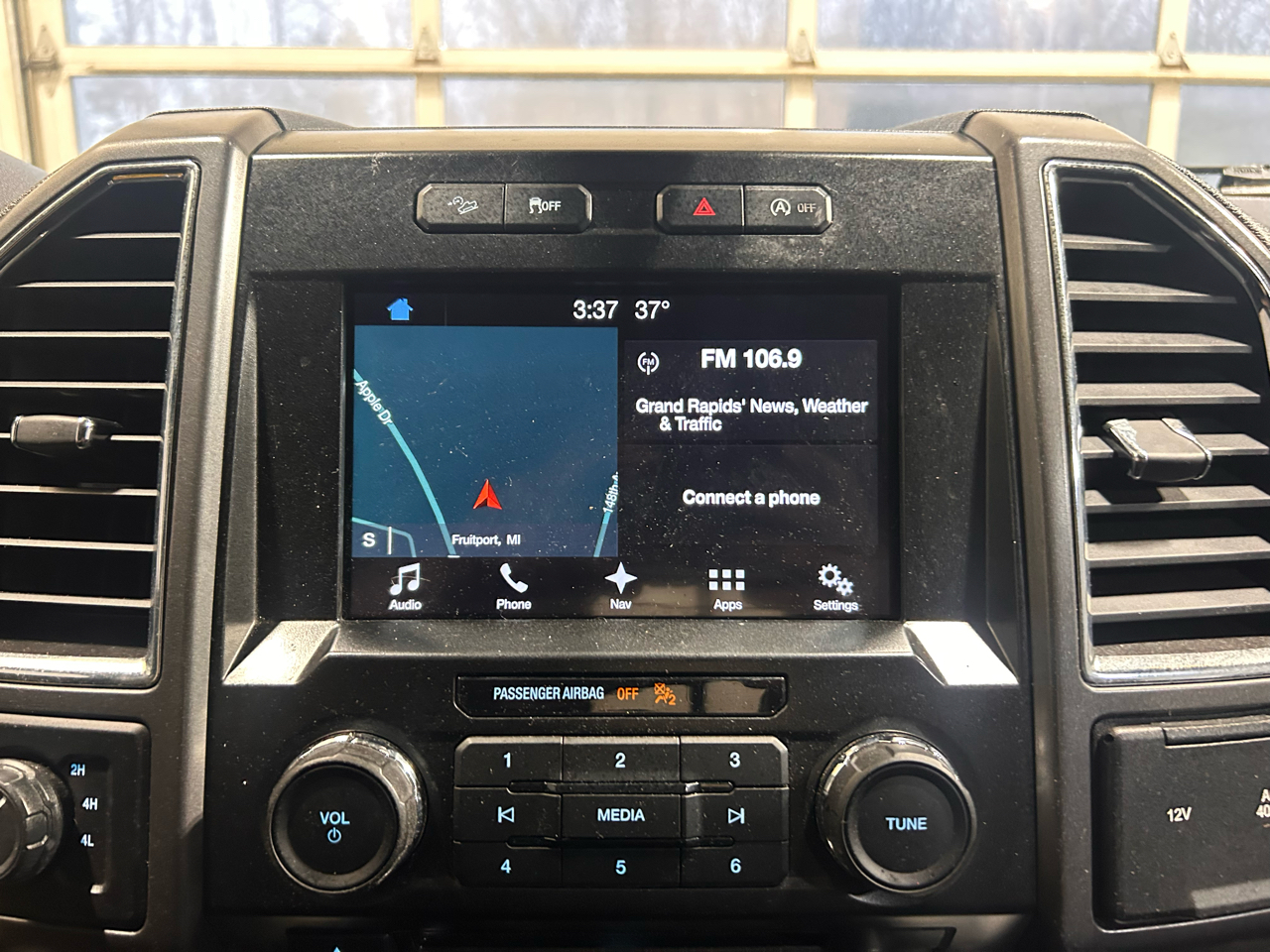 Ford F-150 4WD SuperCrew 150" FX4 2016