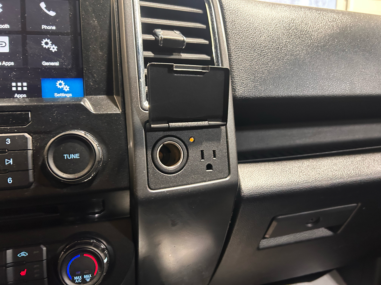 Ford F-150 4WD SuperCrew 150" FX4 2016