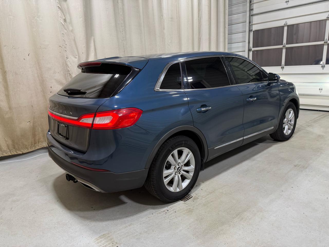 Lincoln MKX FWD 4dr Premiere 2016