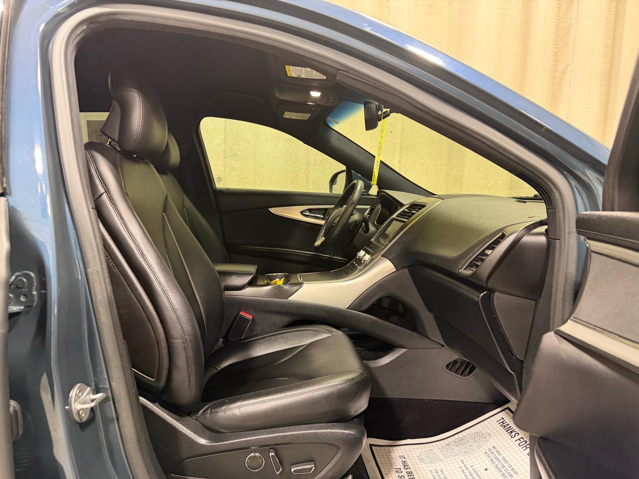 Lincoln MKX FWD 4dr Premiere 2016