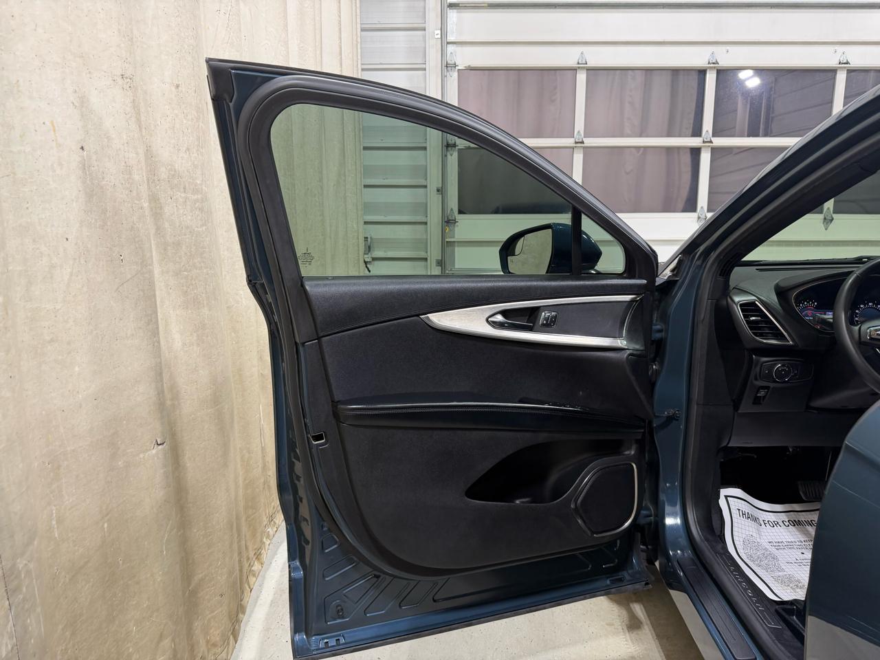 Lincoln MKX FWD 4dr Premiere 2016