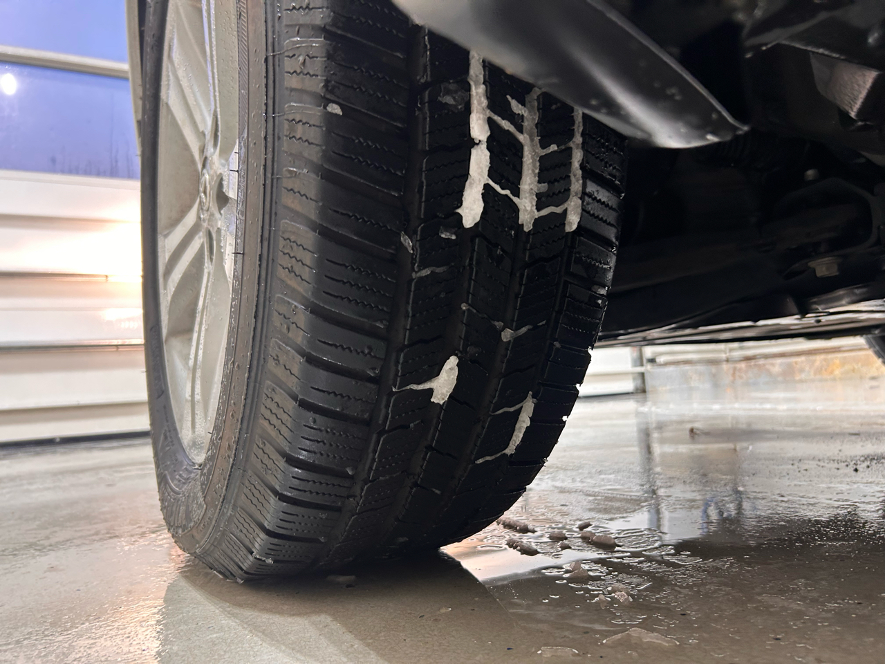 Toyota Highlander FWD 4dr V6 Limited (Natl) 2012