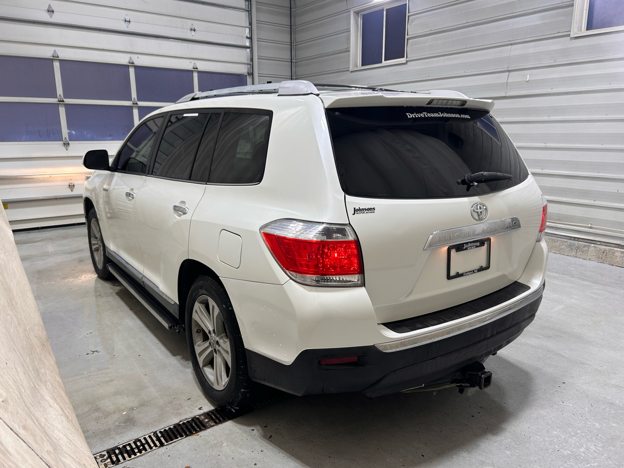 Toyota Highlander FWD 4dr V6 Limited (Natl) 2012