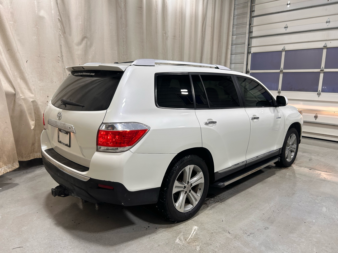 Toyota Highlander FWD 4dr V6 Limited (Natl) 2012