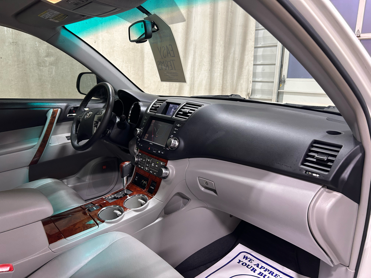 Toyota Highlander FWD 4dr V6 Limited (Natl) 2012