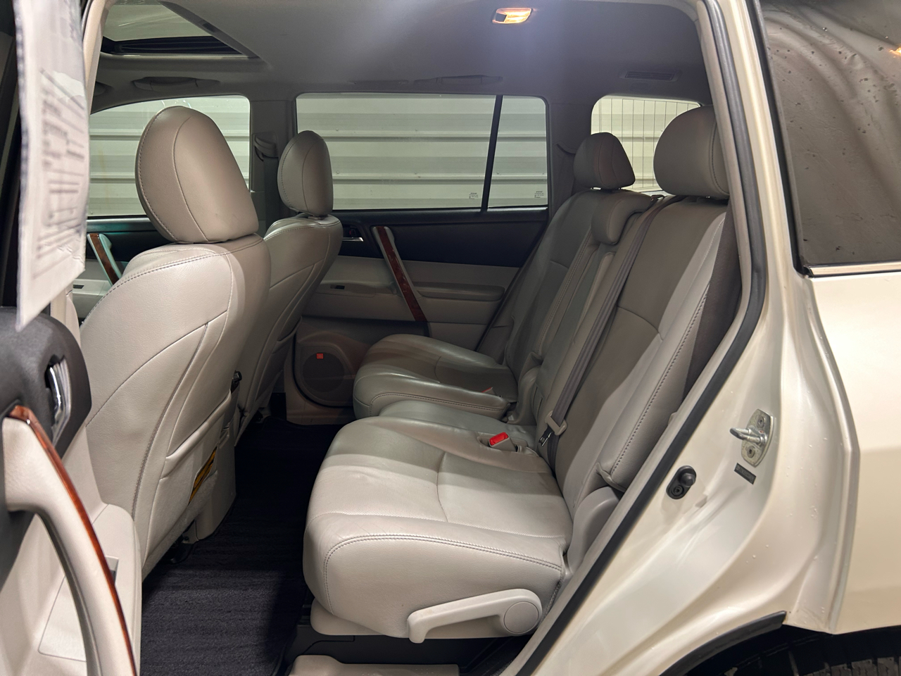 Toyota Highlander FWD 4dr V6 Limited (Natl) 2012