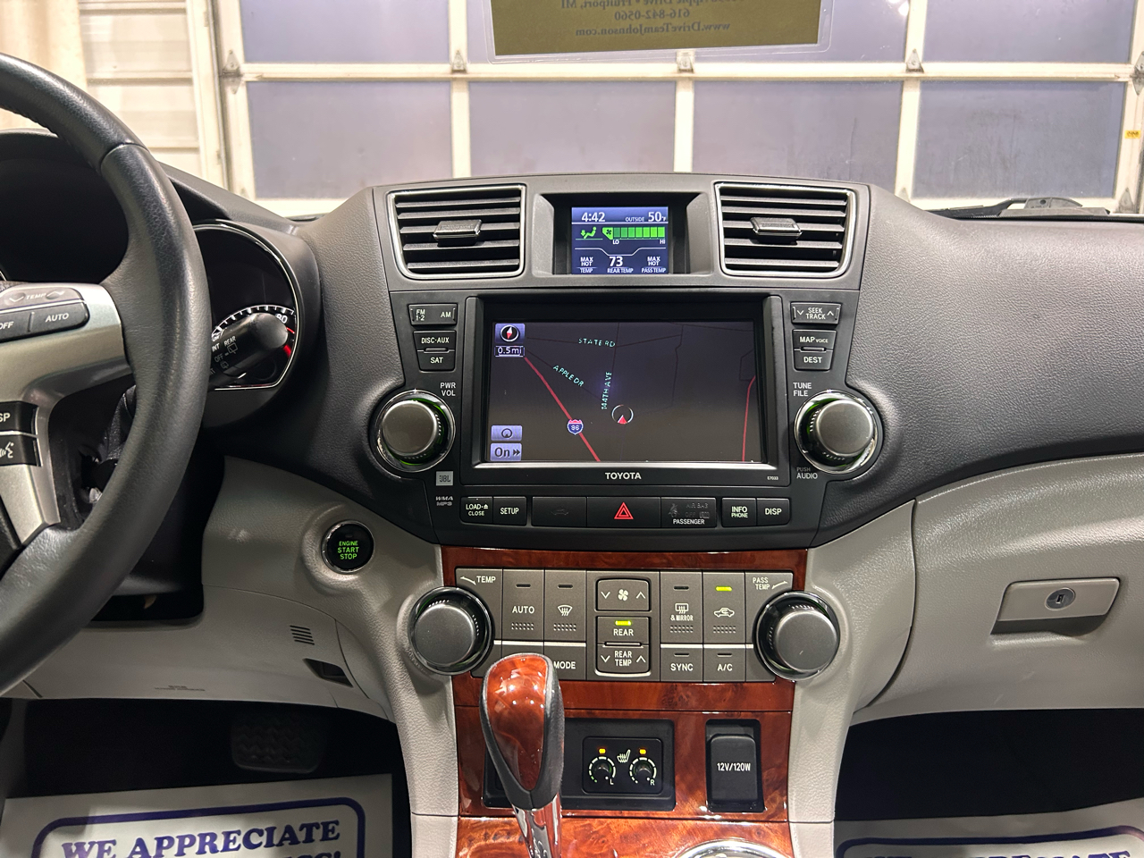 Toyota Highlander FWD 4dr V6 Limited (Natl) 2012