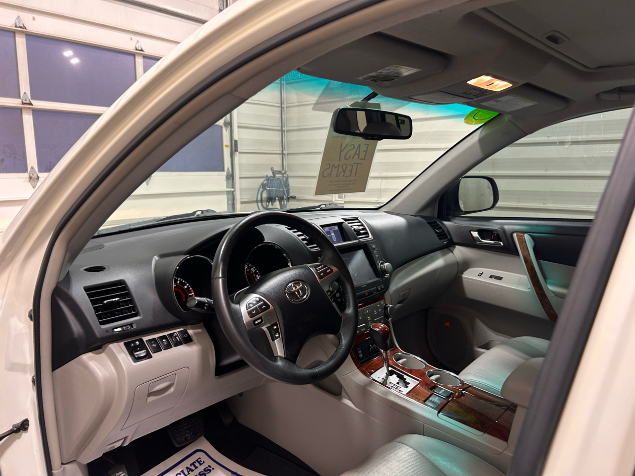 Toyota Highlander FWD 4dr V6 Limited (Natl) 2012