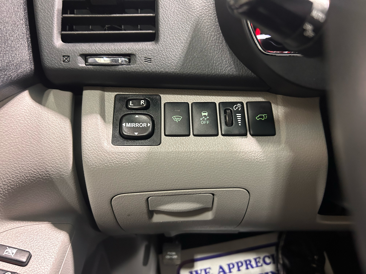 Toyota Highlander FWD 4dr V6 Limited (Natl) 2012