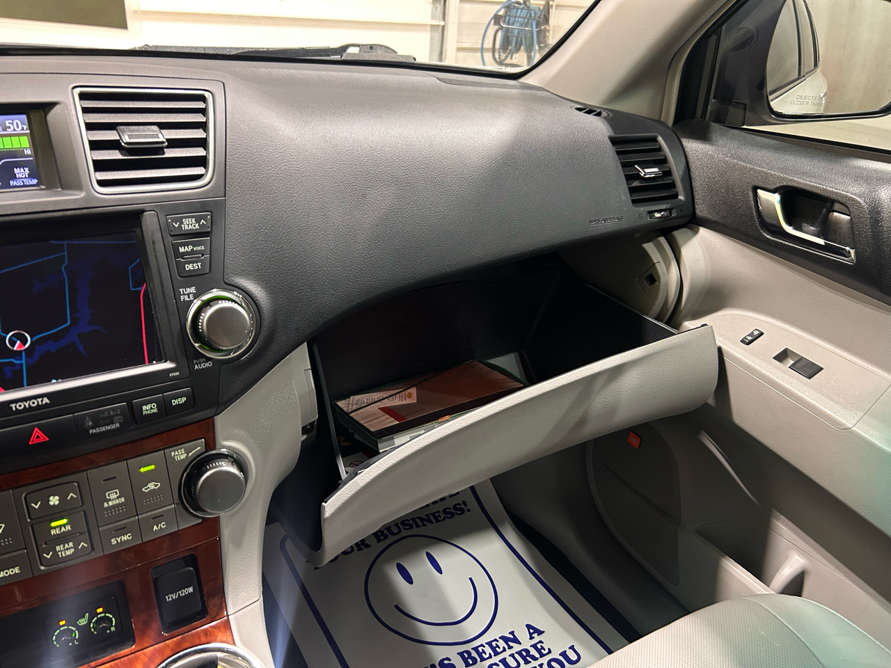 Toyota Highlander FWD 4dr V6 Limited (Natl) 2012