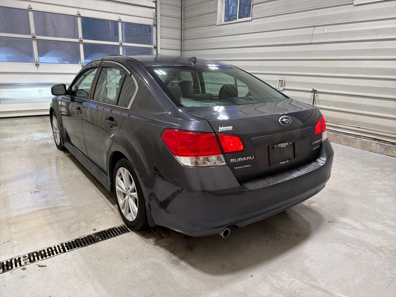 Subaru Legacy 4dr Sdn H4 Auto 2.5i Limited 2013