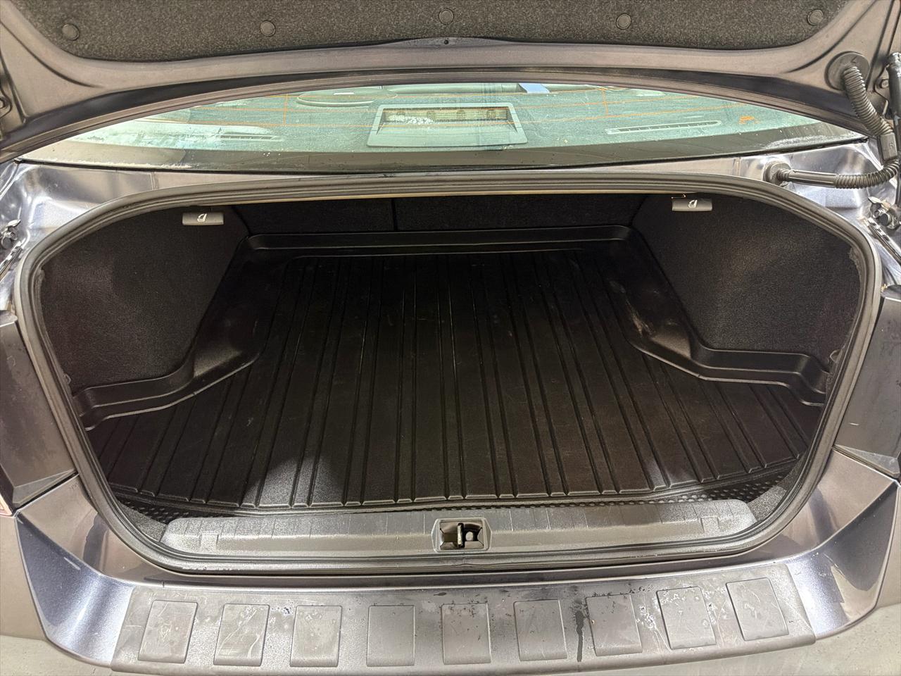 Subaru Legacy 4dr Sdn H4 Auto 2.5i Limited 2013