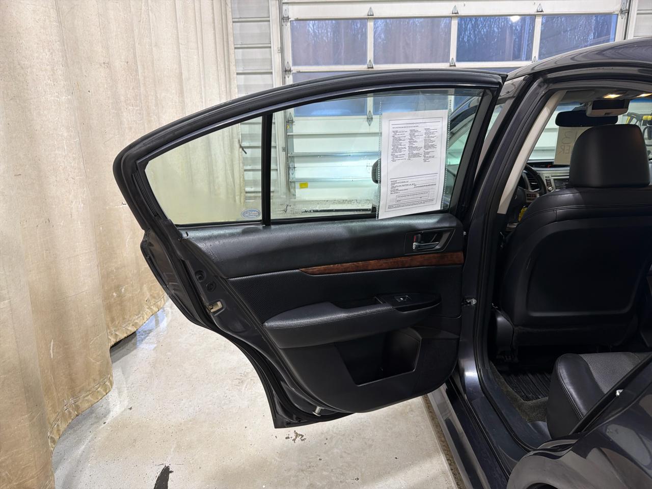 Subaru Legacy 4dr Sdn H4 Auto 2.5i Limited 2013