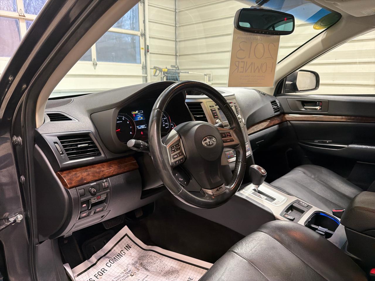 Subaru Legacy 4dr Sdn H4 Auto 2.5i Limited 2013