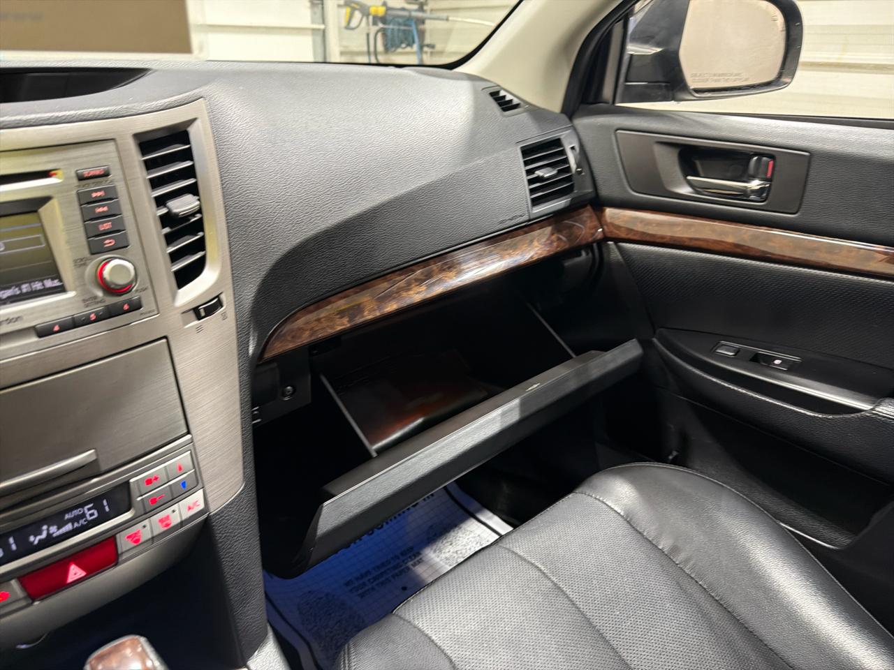 Subaru Legacy 4dr Sdn H4 Auto 2.5i Limited 2013