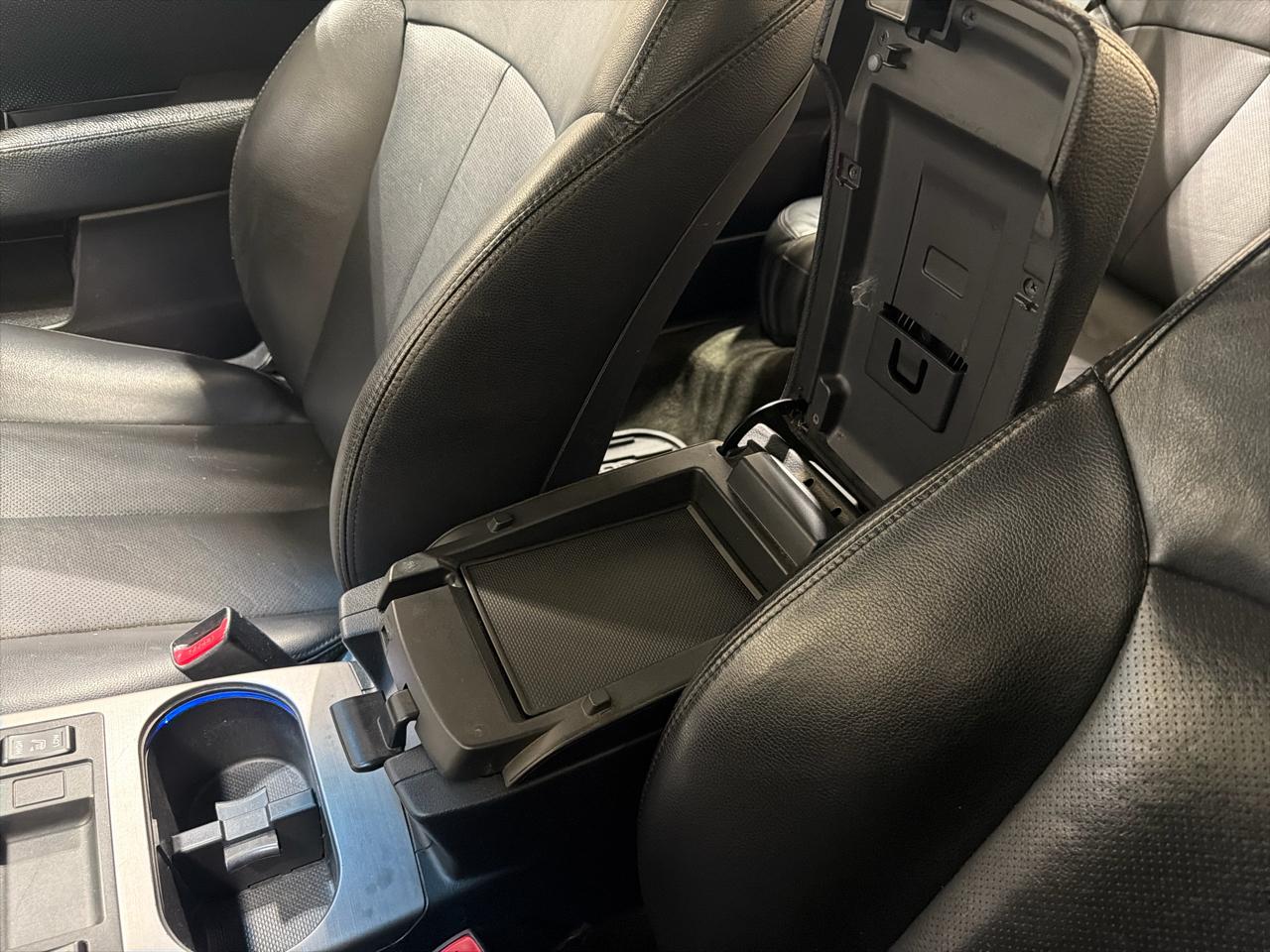 Subaru Legacy 4dr Sdn H4 Auto 2.5i Limited 2013