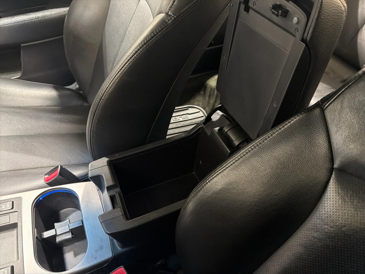 Subaru Legacy 4dr Sdn H4 Auto 2.5i Limited 2013