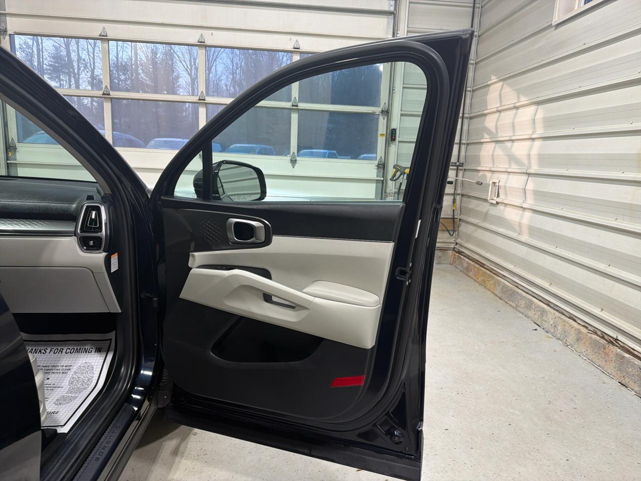 Kia Sorento Hybrid EX AWD 2023