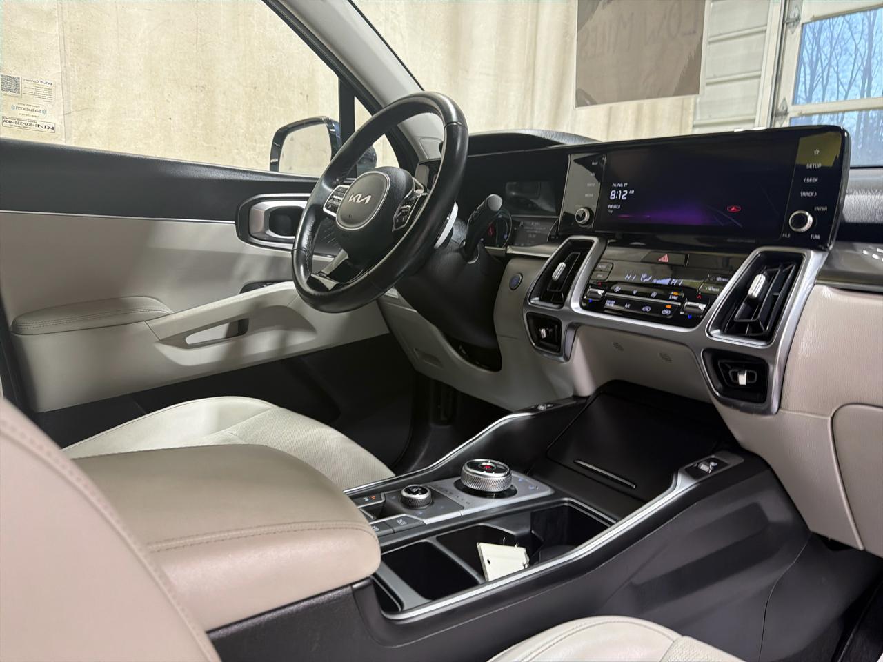 Kia Sorento Hybrid EX AWD 2023