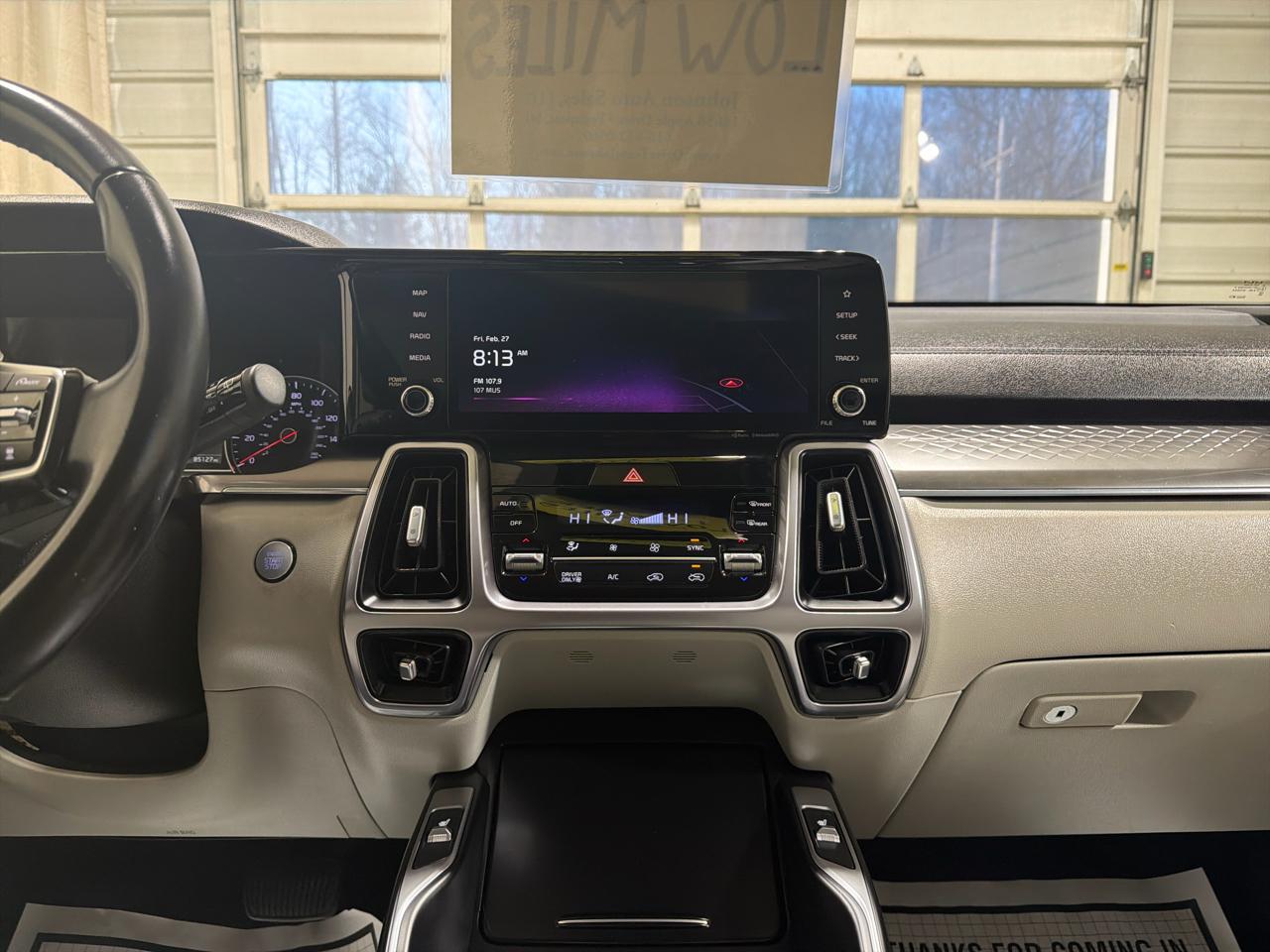 Kia Sorento Hybrid EX AWD 2023