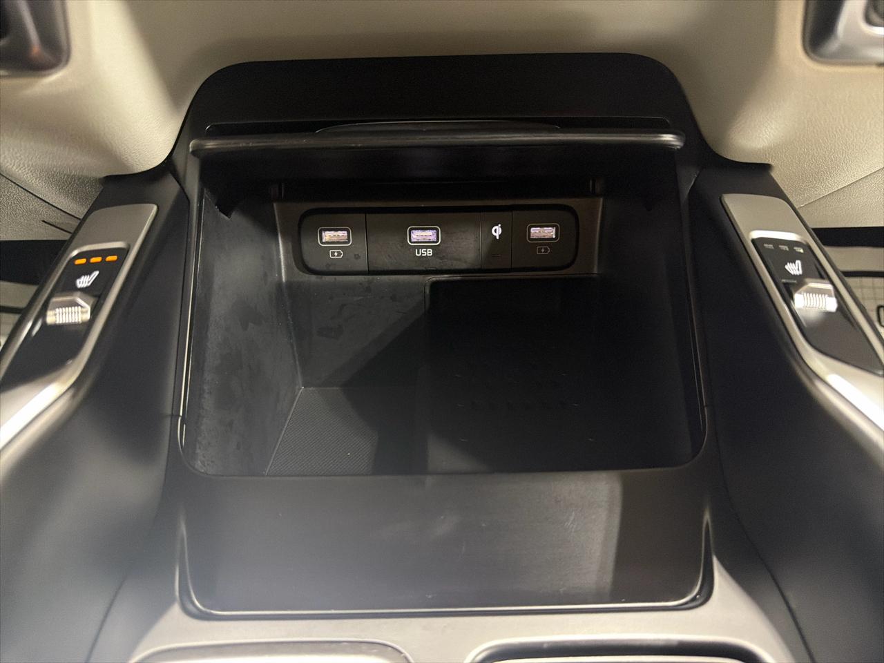 Kia Sorento Hybrid EX AWD 2023