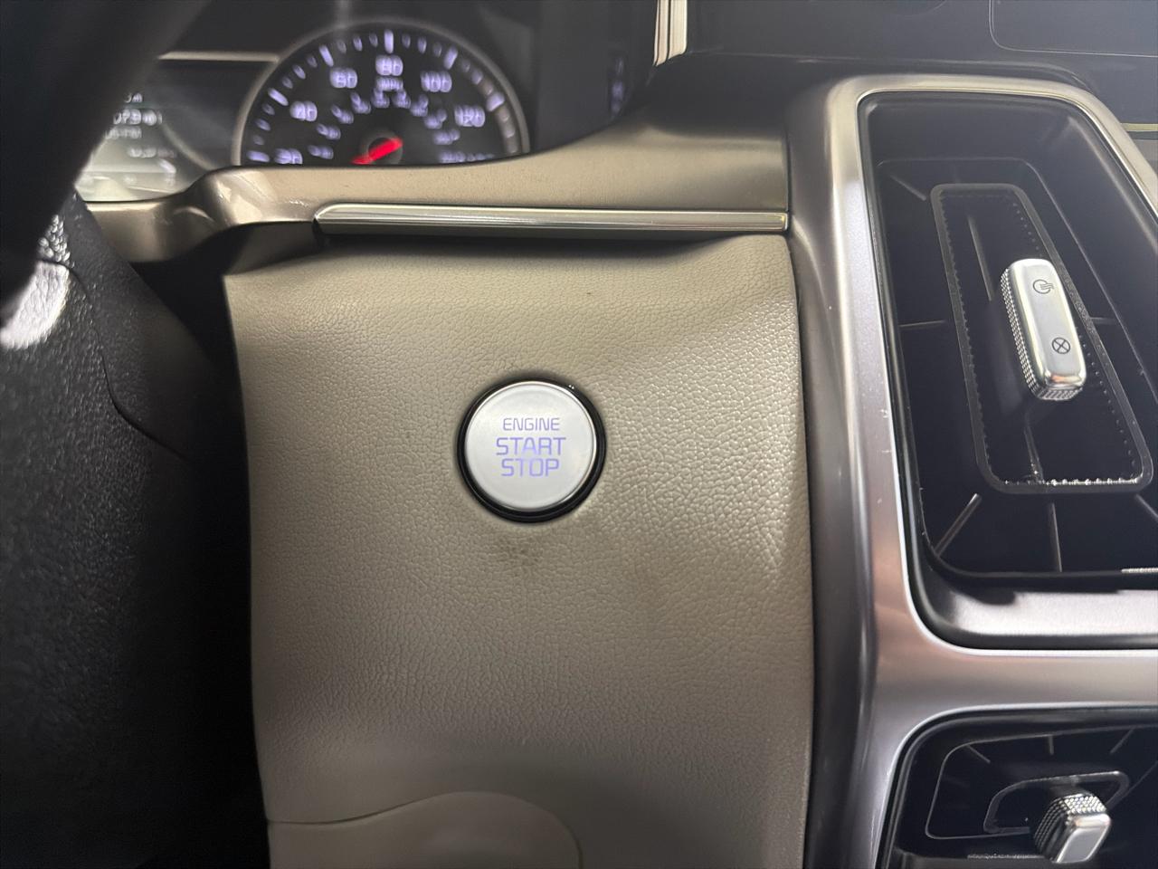 Kia Sorento Hybrid EX AWD 2023