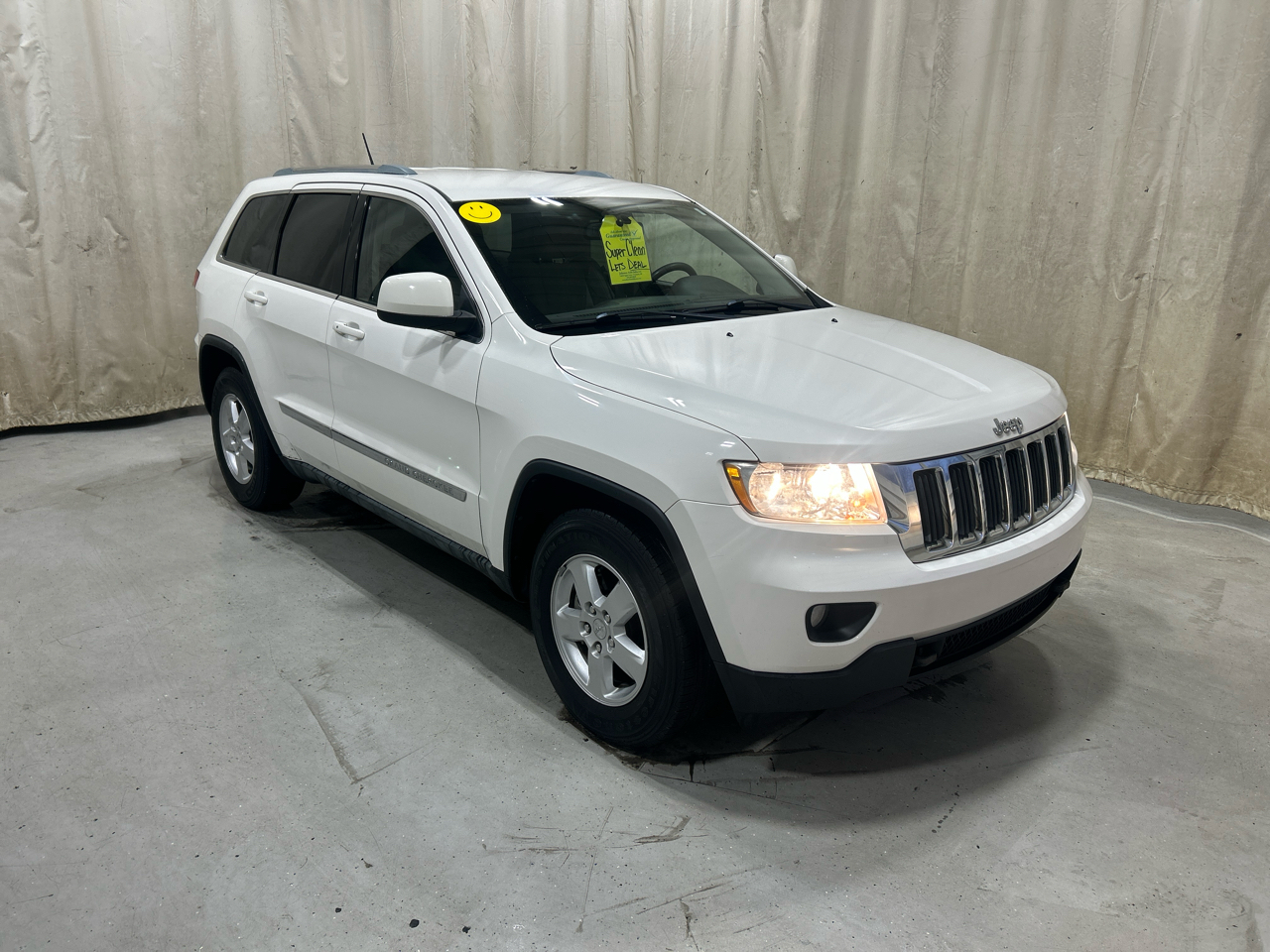 Jeep Grand Cherokee 4WD 4dr Laredo 2011