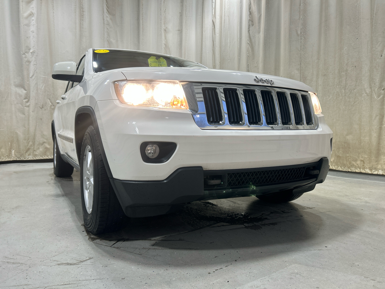 Jeep Grand Cherokee 4WD 4dr Laredo 2011