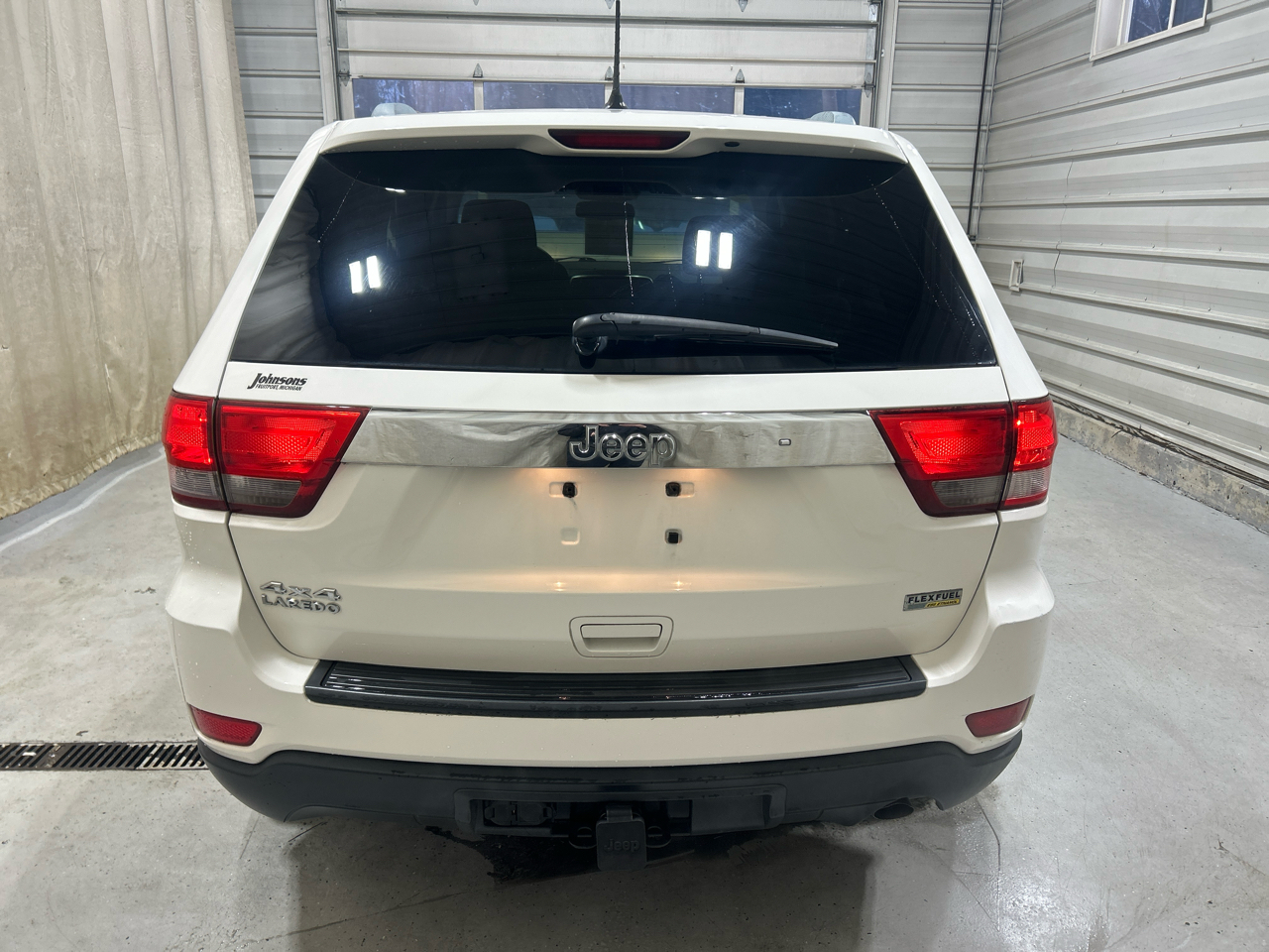 Jeep Grand Cherokee 4WD 4dr Laredo 2011