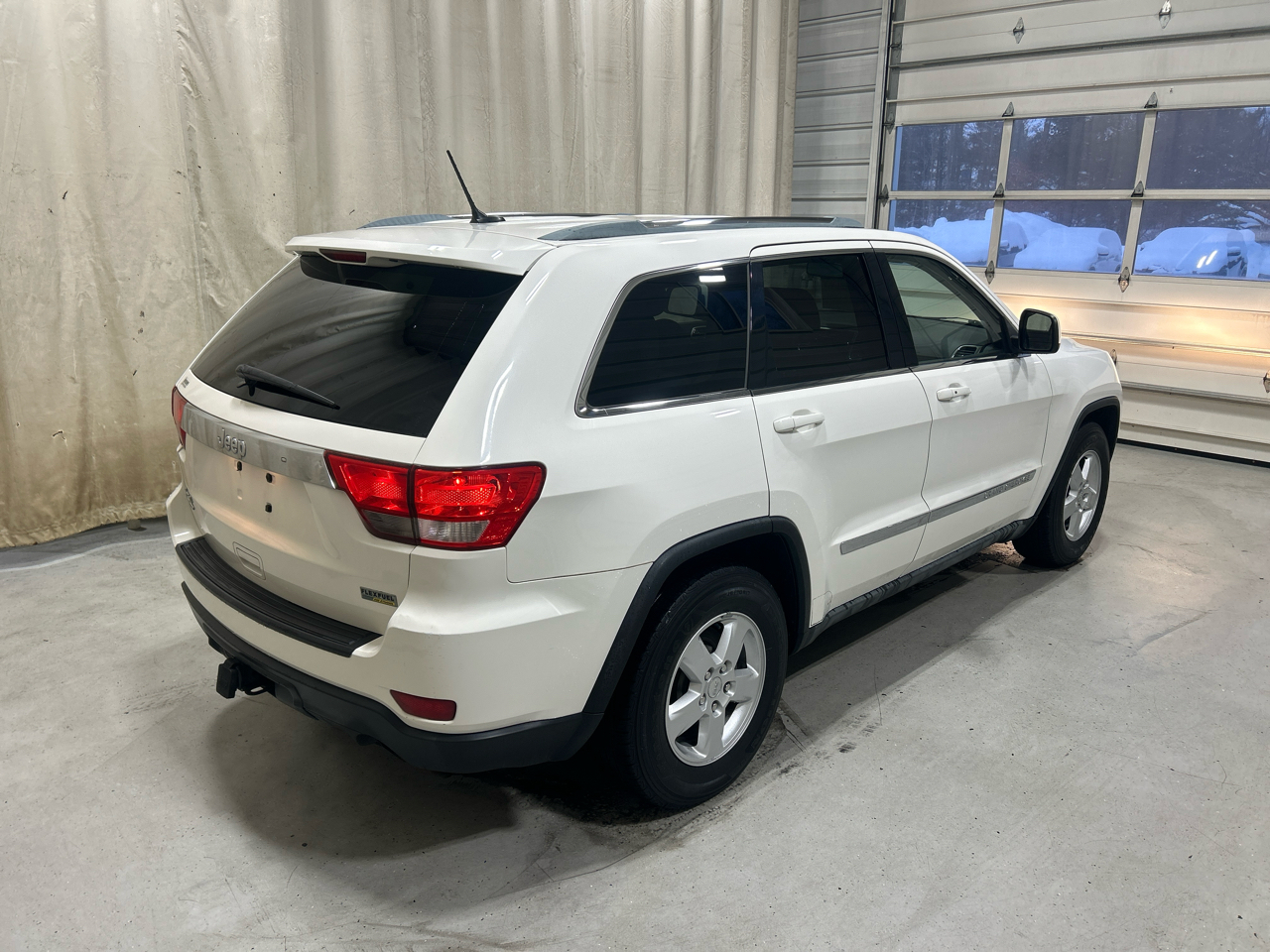 Jeep Grand Cherokee 4WD 4dr Laredo 2011