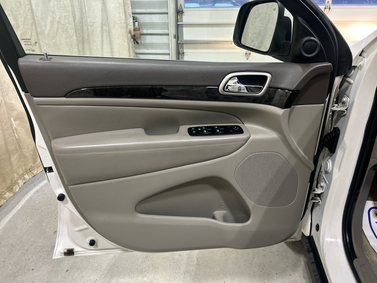 Jeep Grand Cherokee 4WD 4dr Laredo 2011