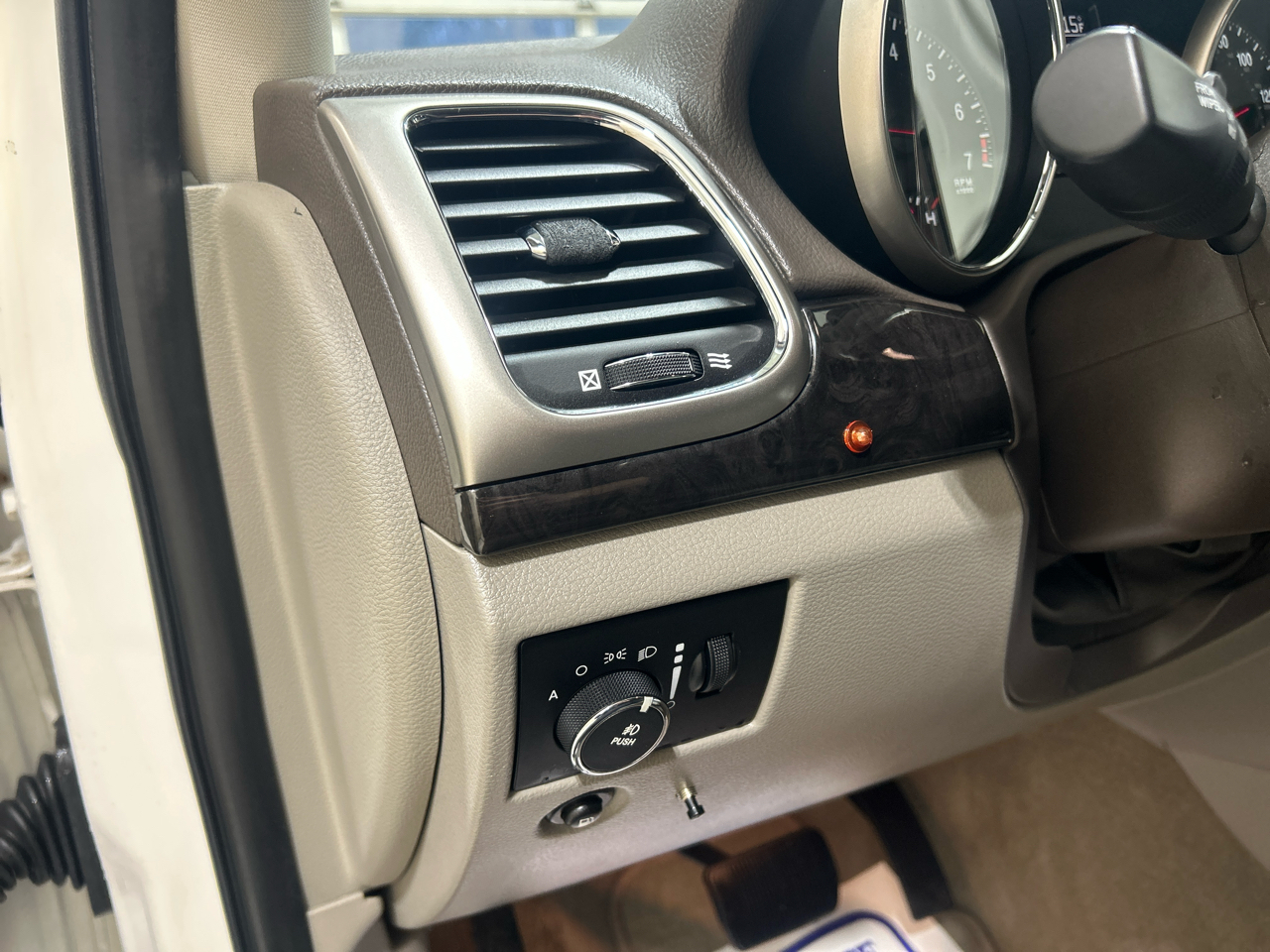 Jeep Grand Cherokee 4WD 4dr Laredo 2011