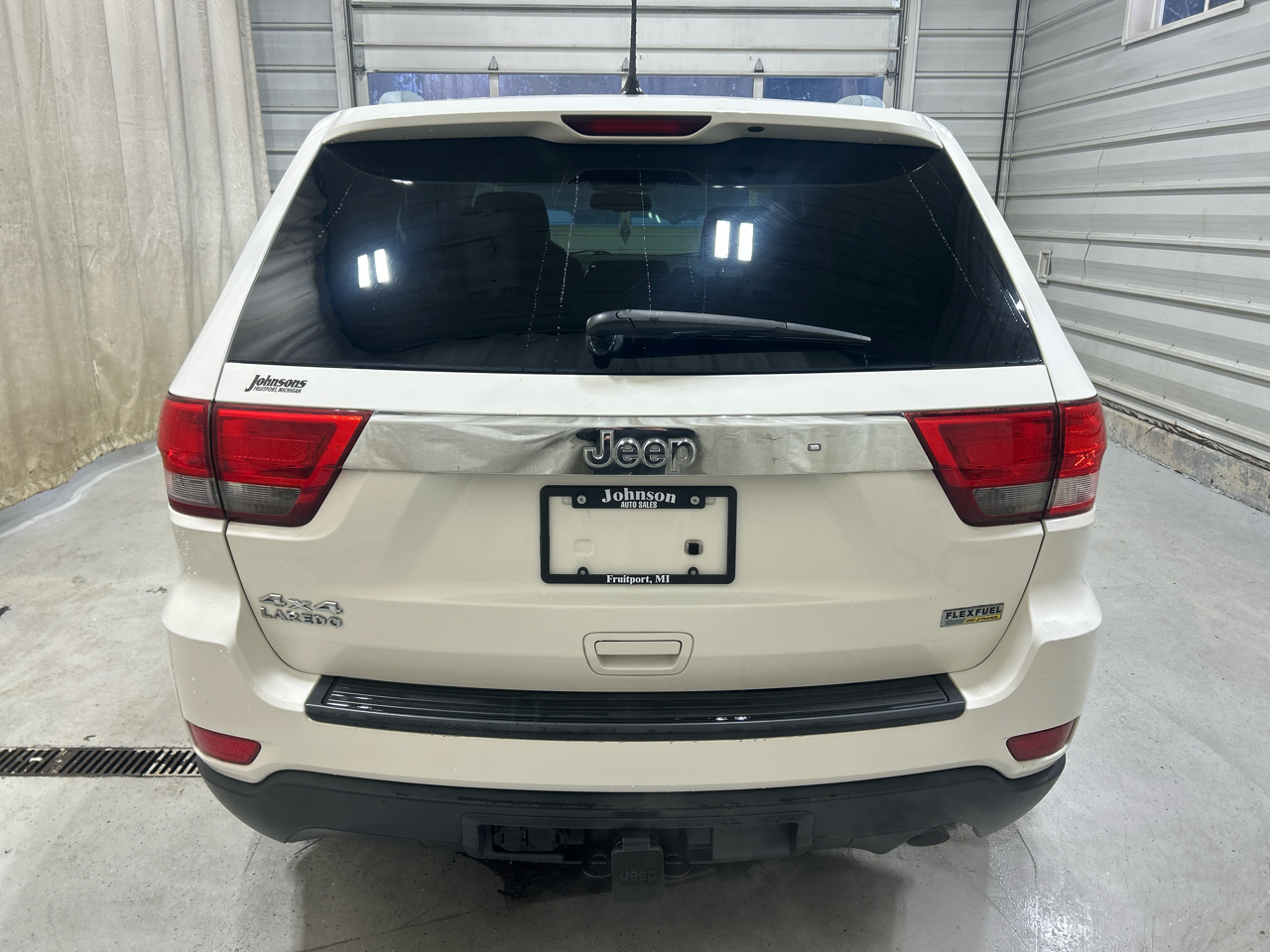 Jeep Grand Cherokee 4WD 4dr Laredo 2011