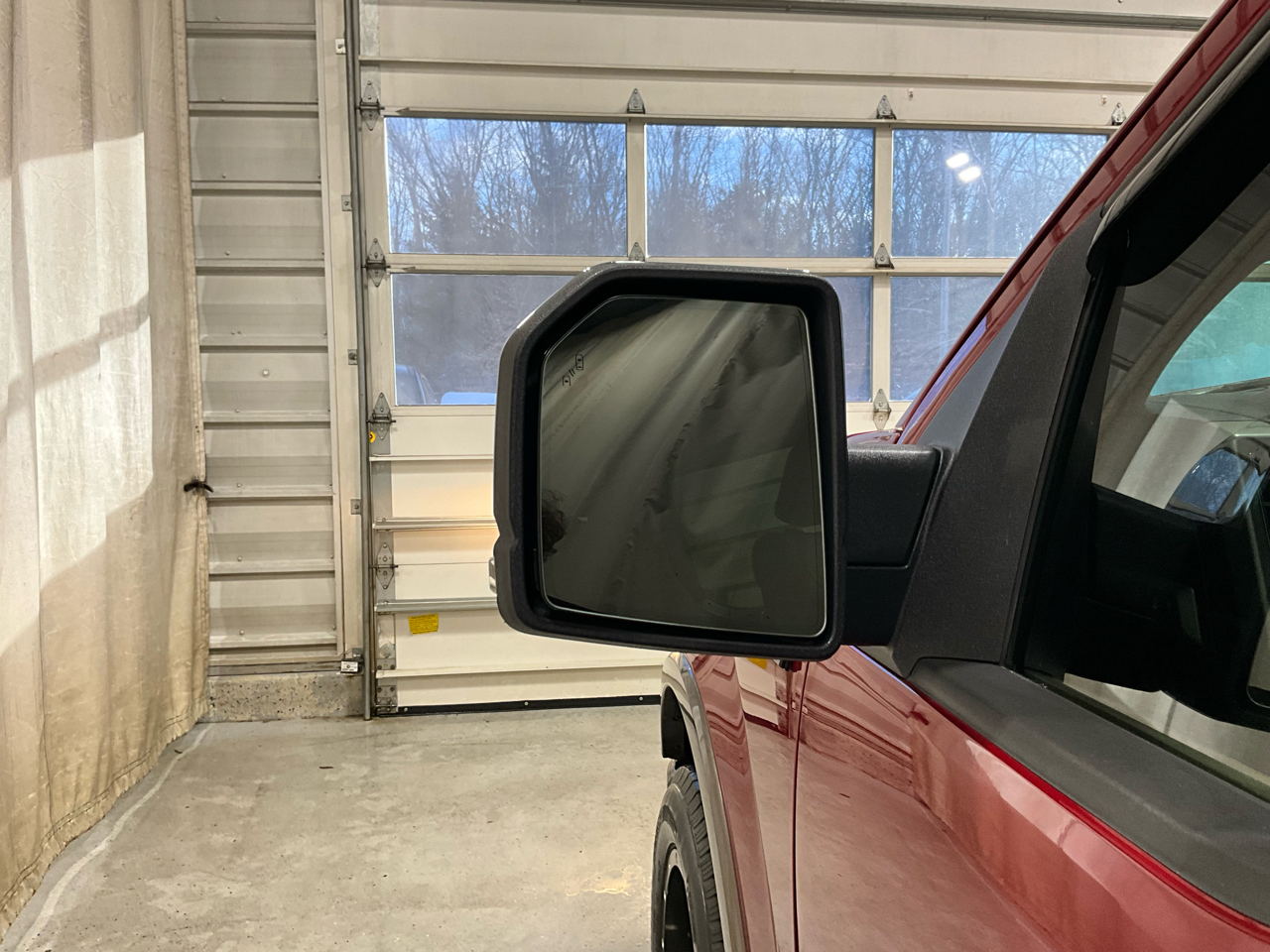 Ford F-150 2WD SuperCrew 157" Lariat 2016