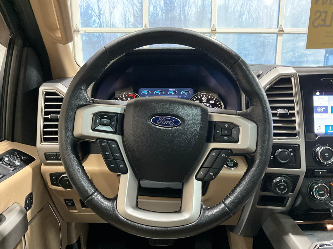 Ford F-150 2WD SuperCrew 157" Lariat 2016