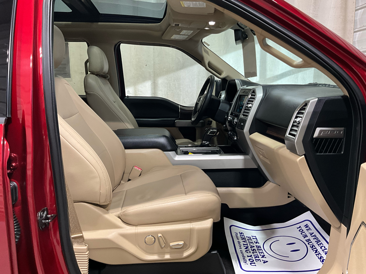 Ford F-150 2WD SuperCrew 157" Lariat 2016