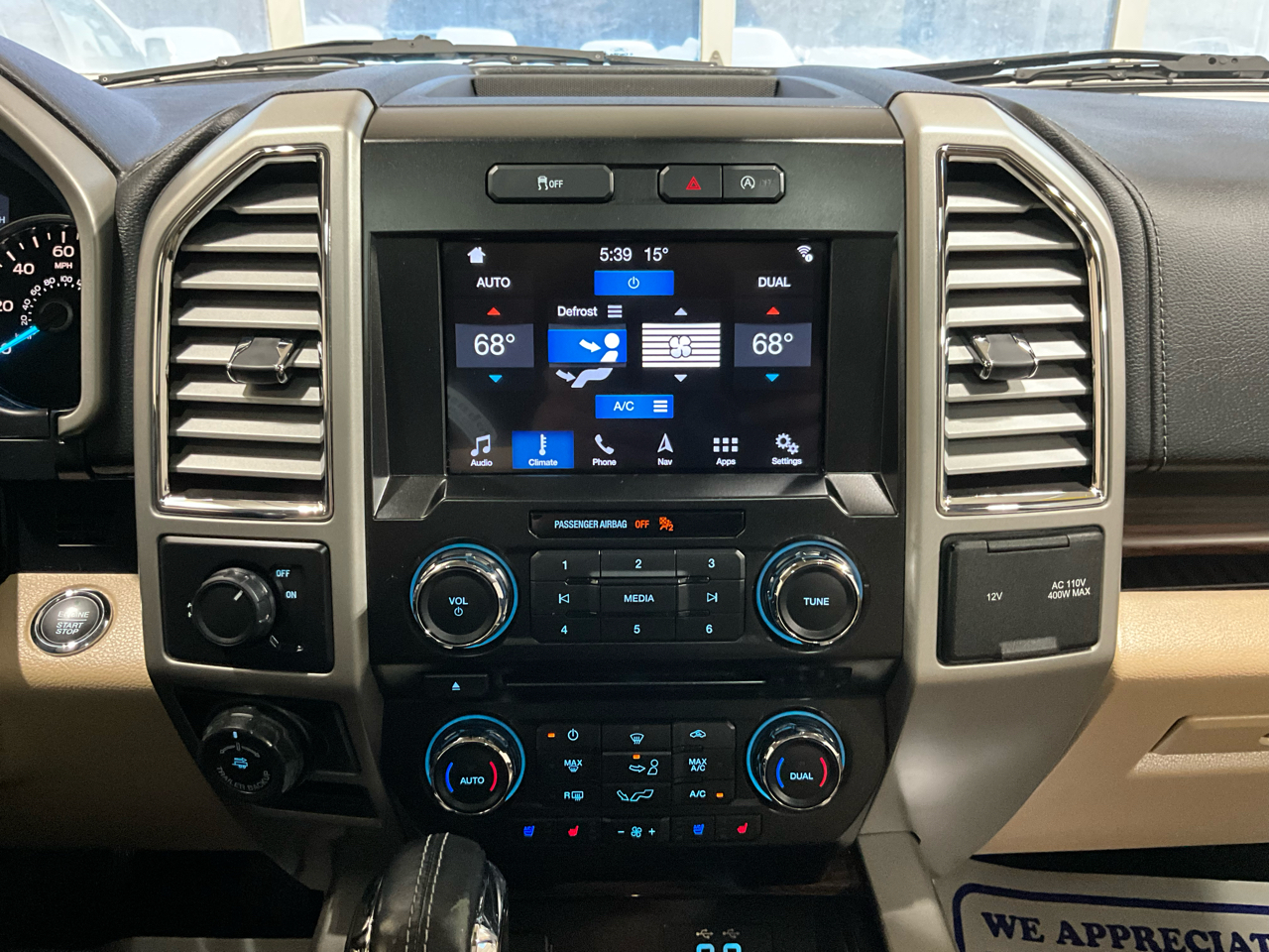 Ford F-150 2WD SuperCrew 157" Lariat 2016