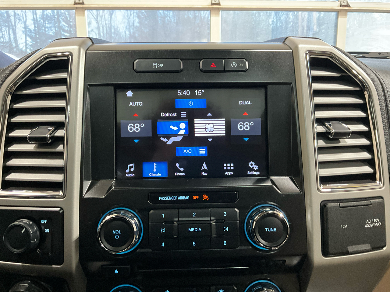 Ford F-150 2WD SuperCrew 157" Lariat 2016