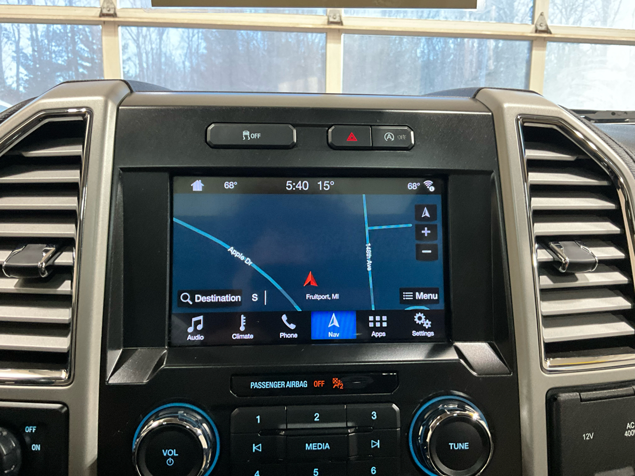 Ford F-150 2WD SuperCrew 157" Lariat 2016