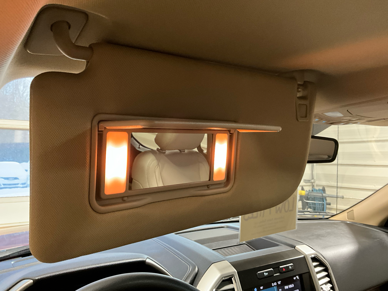 Ford F-150 2WD SuperCrew 157" Lariat 2016