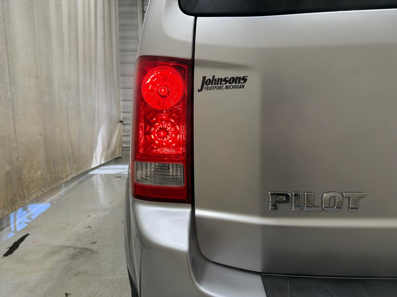 Honda Pilot 2WD 4dr EX-L 2011