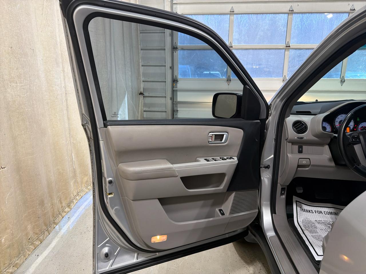 Honda Pilot 2WD 4dr EX-L 2011