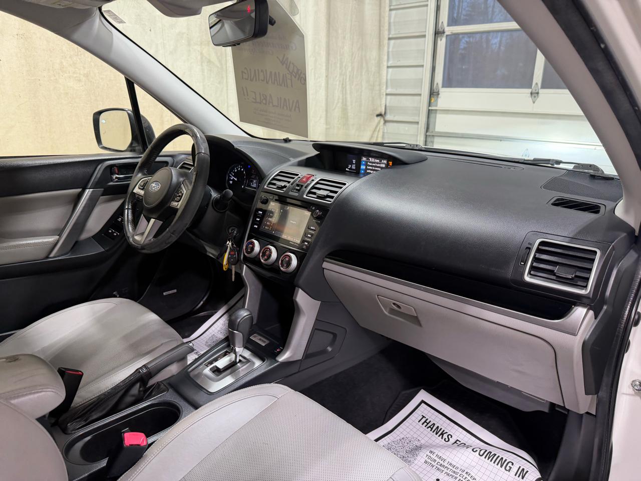 Subaru Forester 2.5i Limited CVT 2017