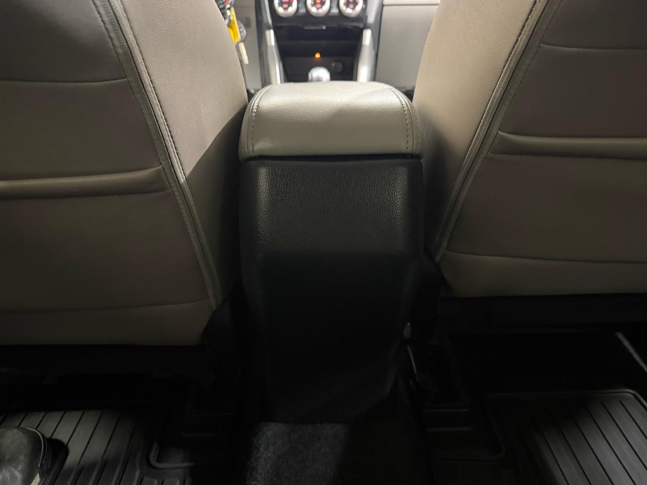 Subaru Forester 2.5i Limited CVT 2017