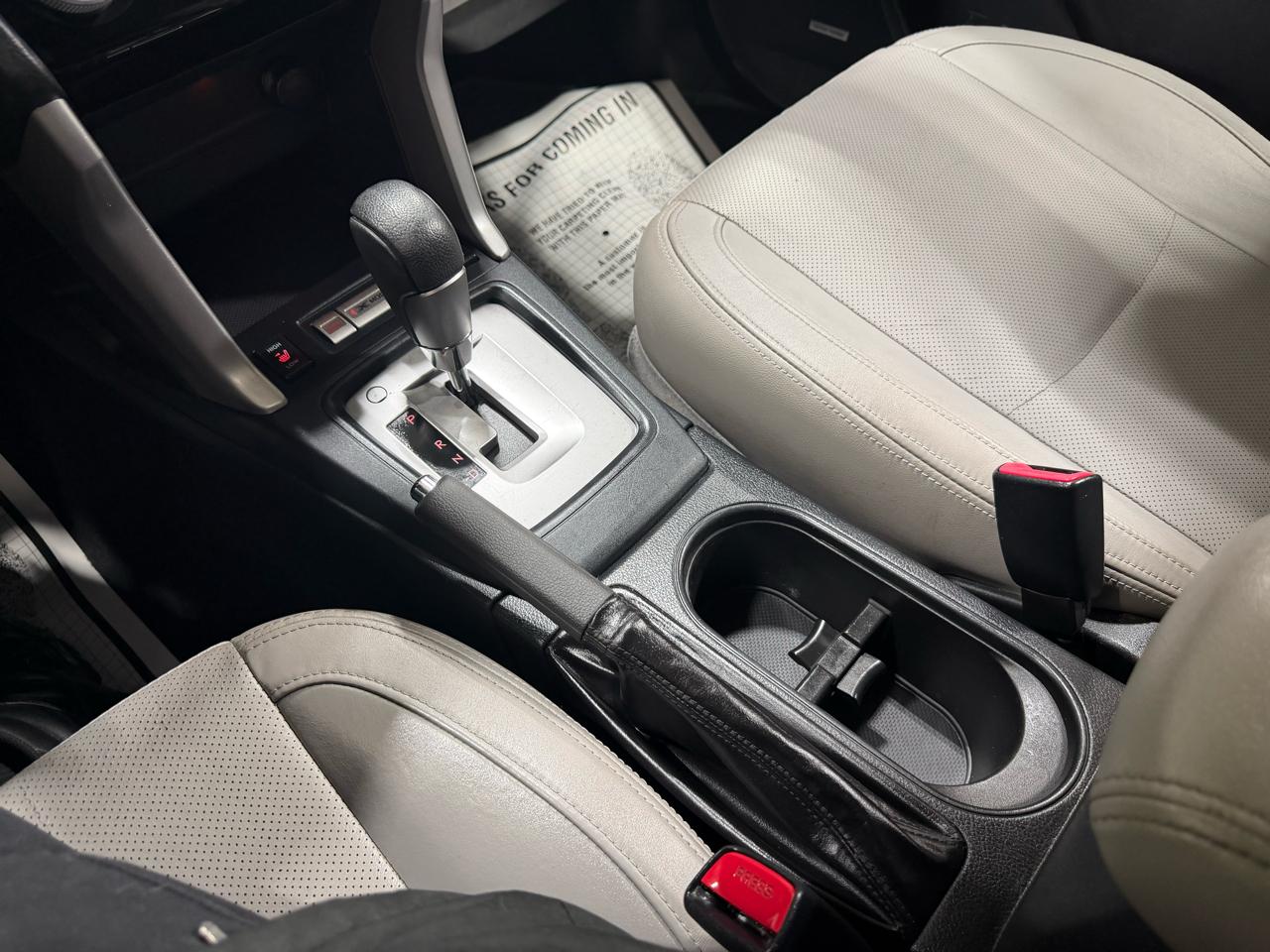 Subaru Forester 2.5i Limited CVT 2017