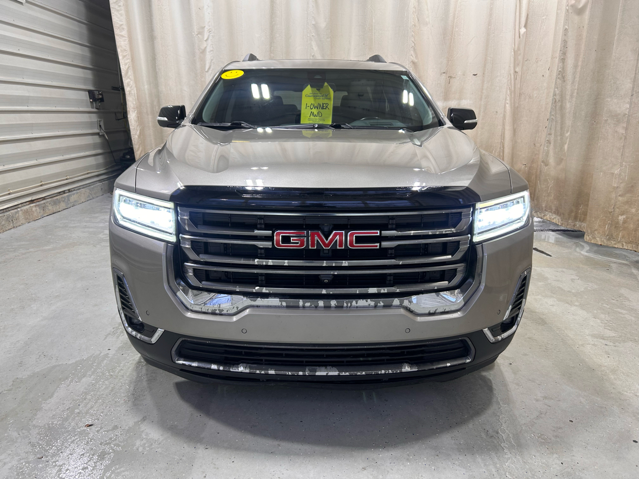 GMC Acadia AWD 4dr AT4 2022