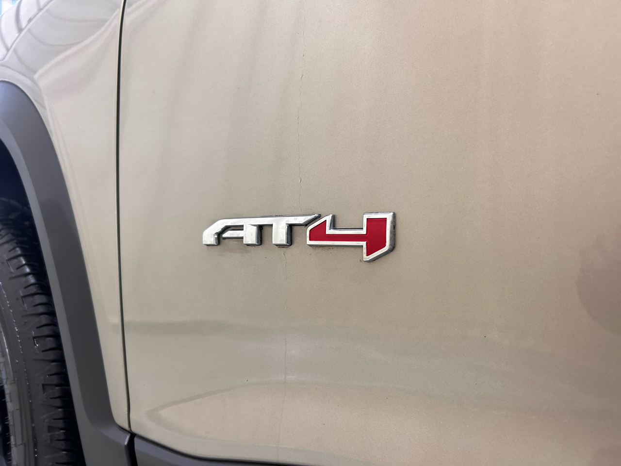 GMC Acadia AWD 4dr AT4 2022