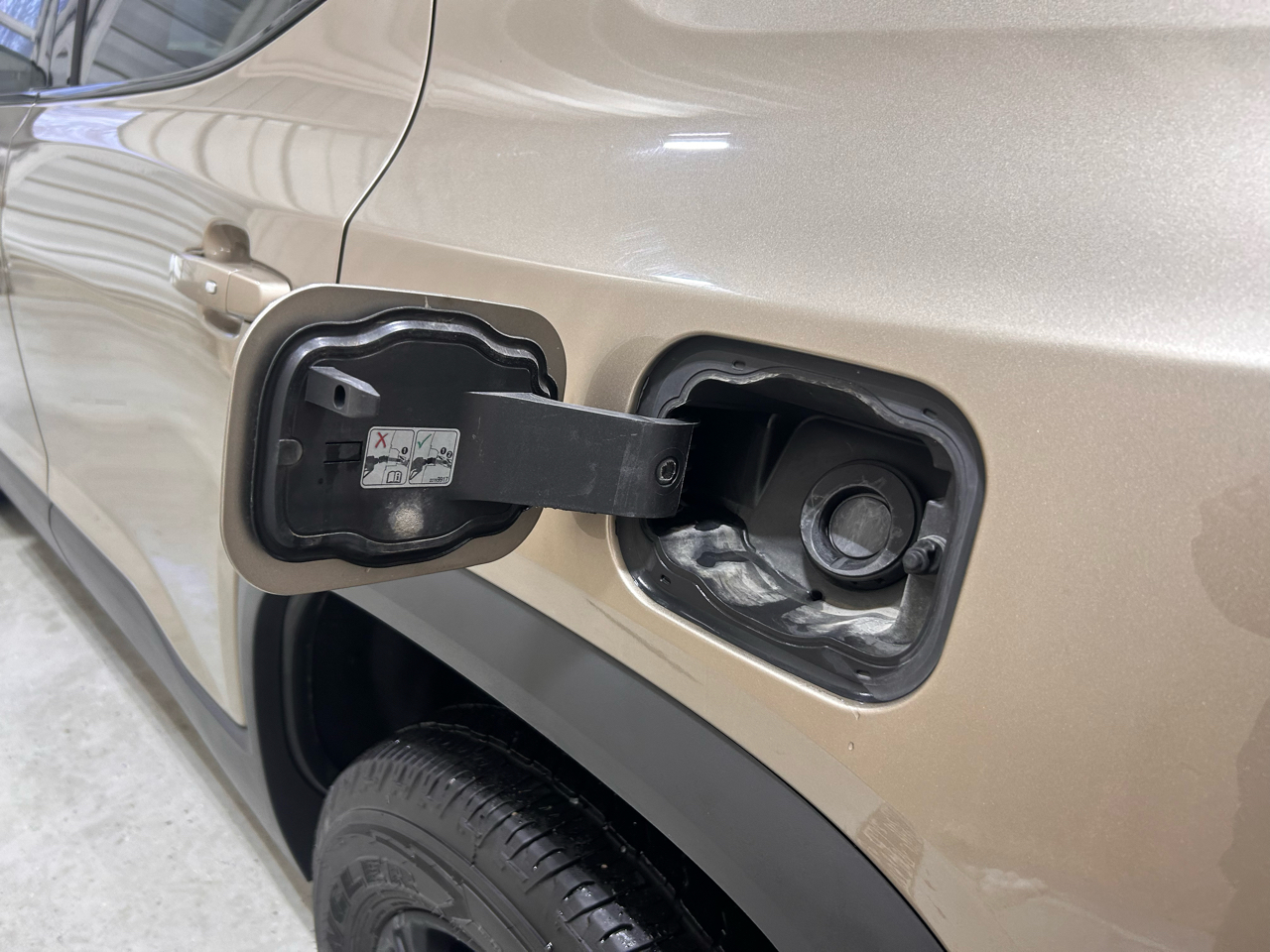 GMC Acadia AWD 4dr AT4 2022